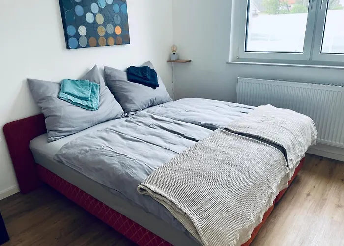 In In Perfect Situaton Near Vic And Donau Park With Pool And Private Garden Sleeps 4 With 2 Bedrooms, Kitchen And Livingroom And Bath And Private Parking *